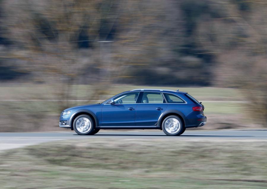  Audi A4 Allroad 3.0 TDI Quattro (B8, 8K) 2009 года  (фото 4 из 31)